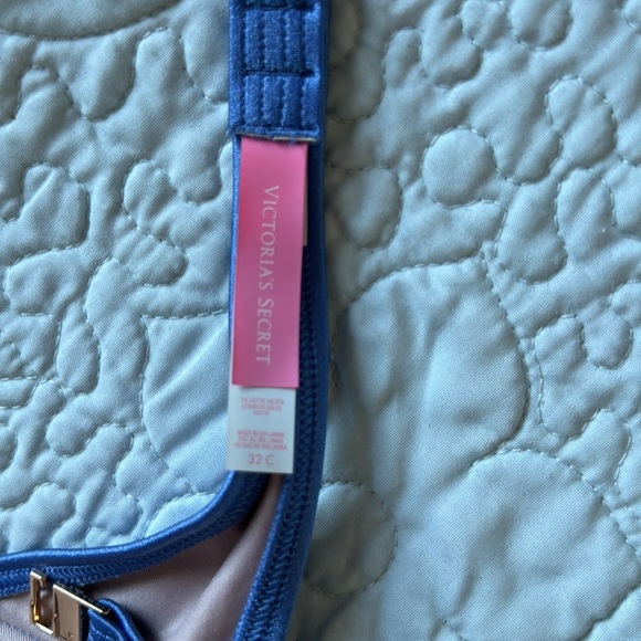 Victoria Secret Bikini Top - Picture 3 of 3